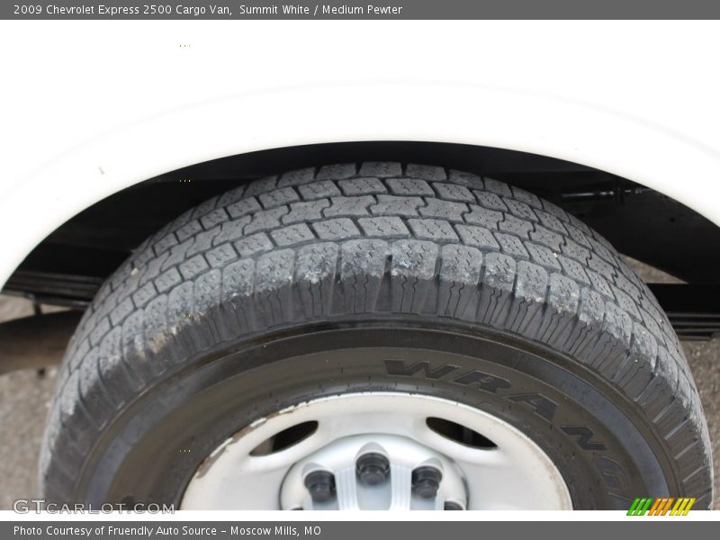 Summit White / Medium Pewter 2009 Chevrolet Express 2500 Cargo Van