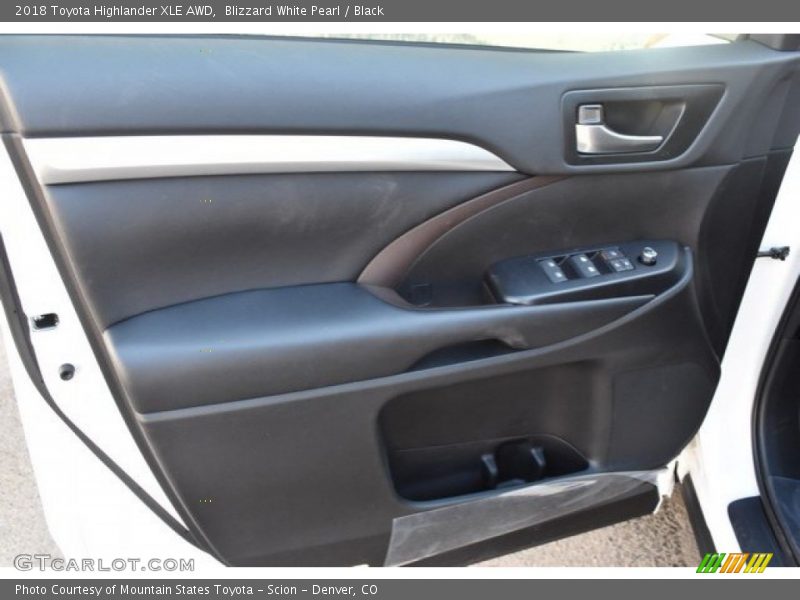 Blizzard White Pearl / Black 2018 Toyota Highlander XLE AWD