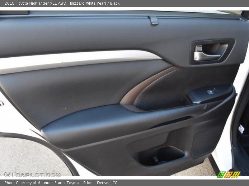 Blizzard White Pearl / Black 2018 Toyota Highlander XLE AWD