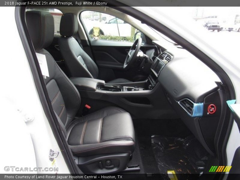 Fuji White / Ebony 2018 Jaguar F-PACE 25t AWD Prestige