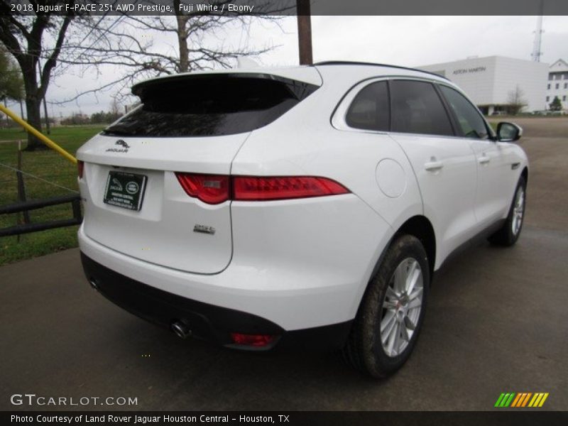 Fuji White / Ebony 2018 Jaguar F-PACE 25t AWD Prestige