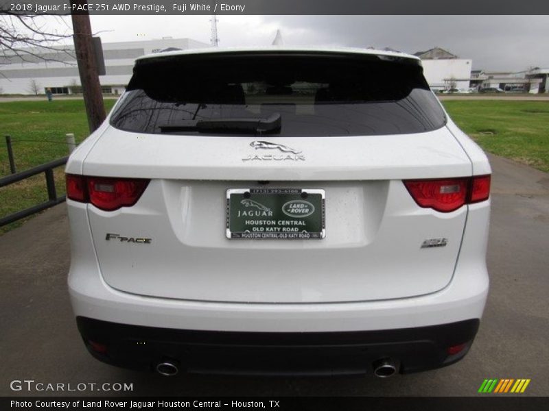 Fuji White / Ebony 2018 Jaguar F-PACE 25t AWD Prestige