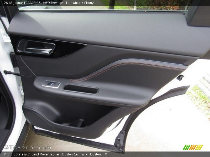 Fuji White / Ebony 2018 Jaguar F-PACE 25t AWD Prestige