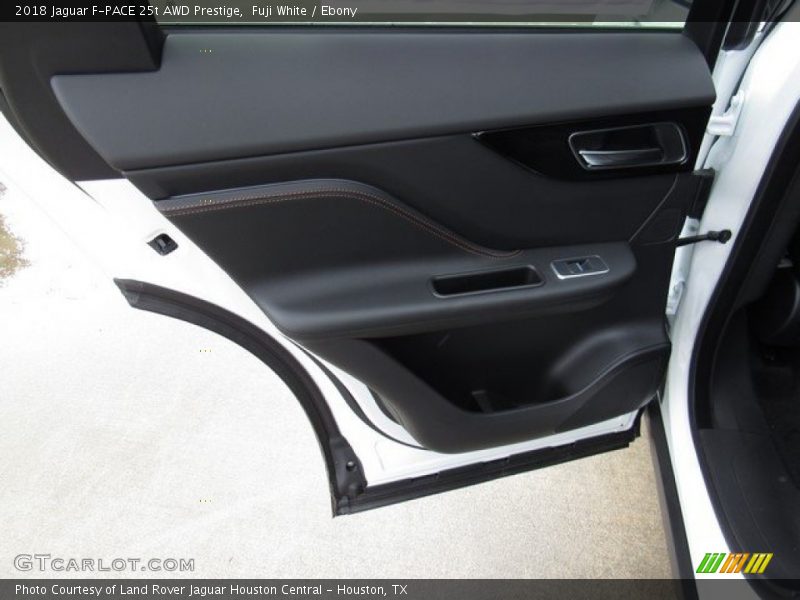 Fuji White / Ebony 2018 Jaguar F-PACE 25t AWD Prestige