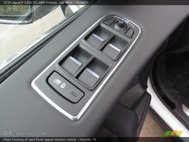 Fuji White / Ebony 2018 Jaguar F-PACE 25t AWD Prestige