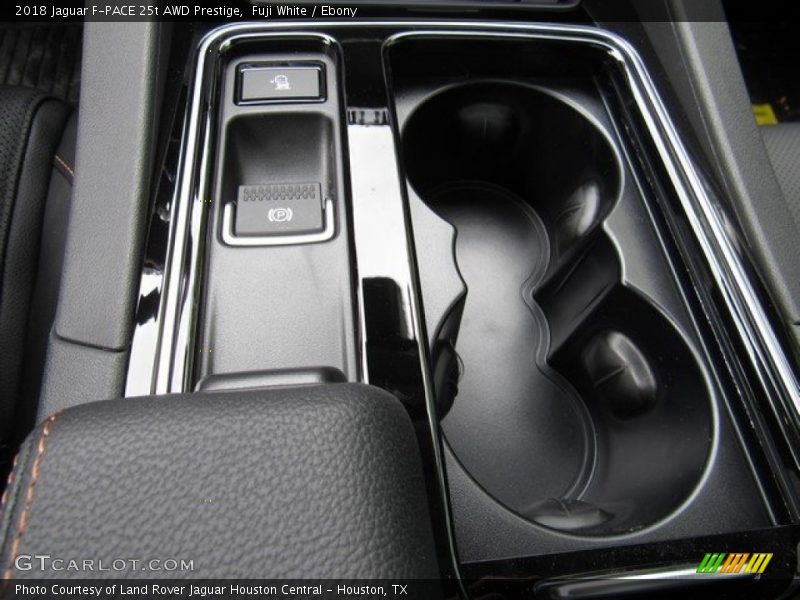 Fuji White / Ebony 2018 Jaguar F-PACE 25t AWD Prestige