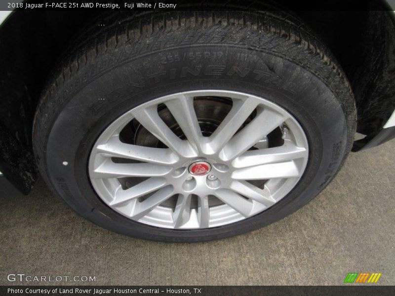 Fuji White / Ebony 2018 Jaguar F-PACE 25t AWD Prestige