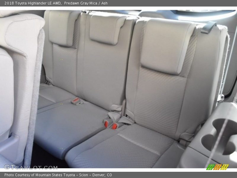 Predawn Gray Mica / Ash 2018 Toyota Highlander LE AWD