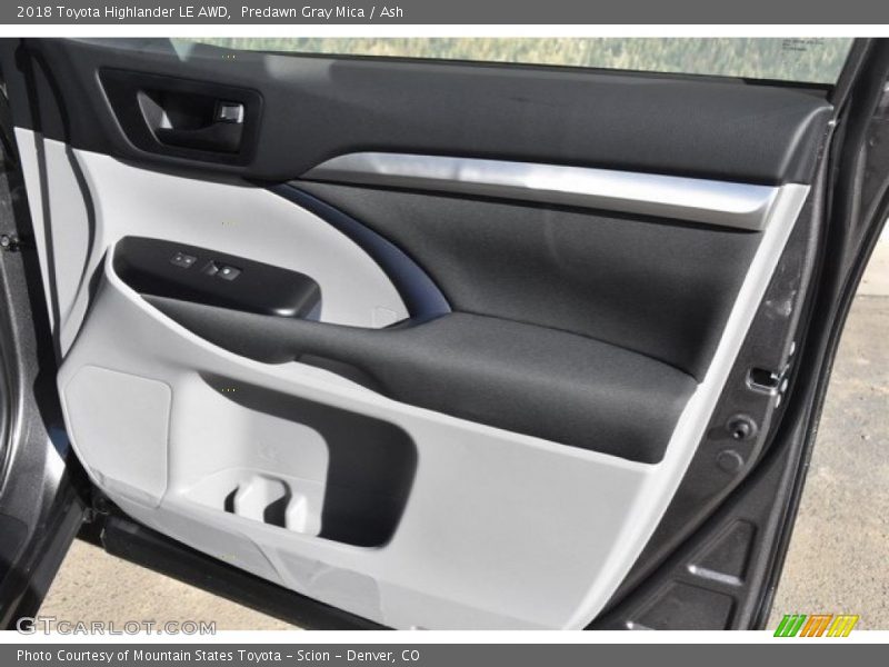 Predawn Gray Mica / Ash 2018 Toyota Highlander LE AWD