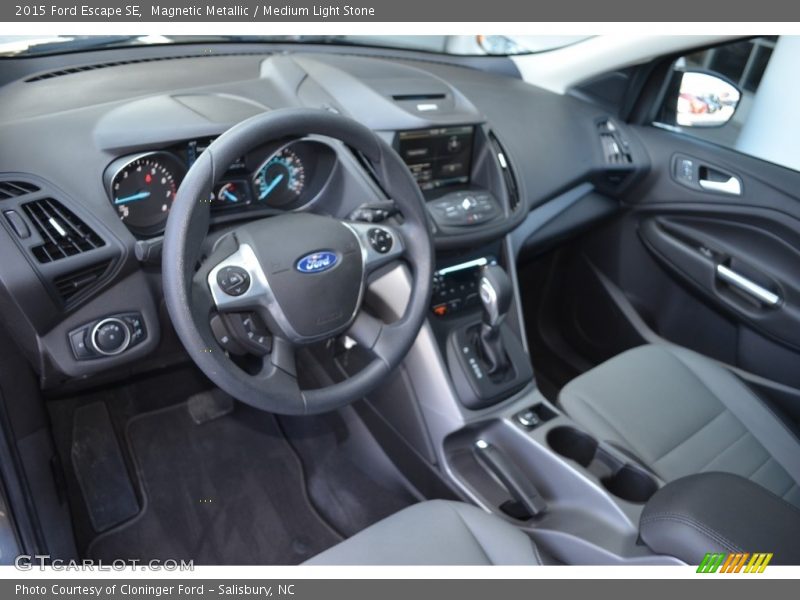 Magnetic Metallic / Medium Light Stone 2015 Ford Escape SE