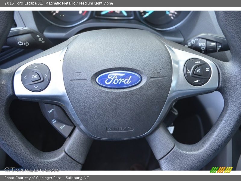Magnetic Metallic / Medium Light Stone 2015 Ford Escape SE