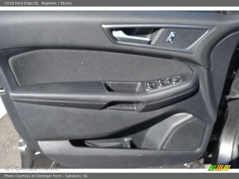 Magnetic / Ebony 2018 Ford Edge SE