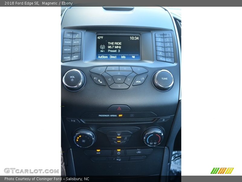 Magnetic / Ebony 2018 Ford Edge SE