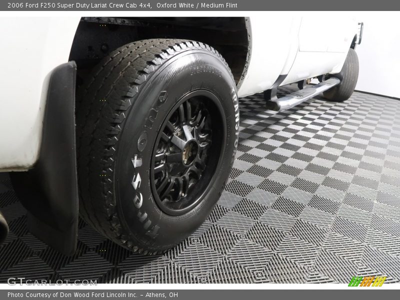 Oxford White / Medium Flint 2006 Ford F250 Super Duty Lariat Crew Cab 4x4