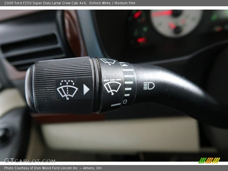 Oxford White / Medium Flint 2006 Ford F250 Super Duty Lariat Crew Cab 4x4