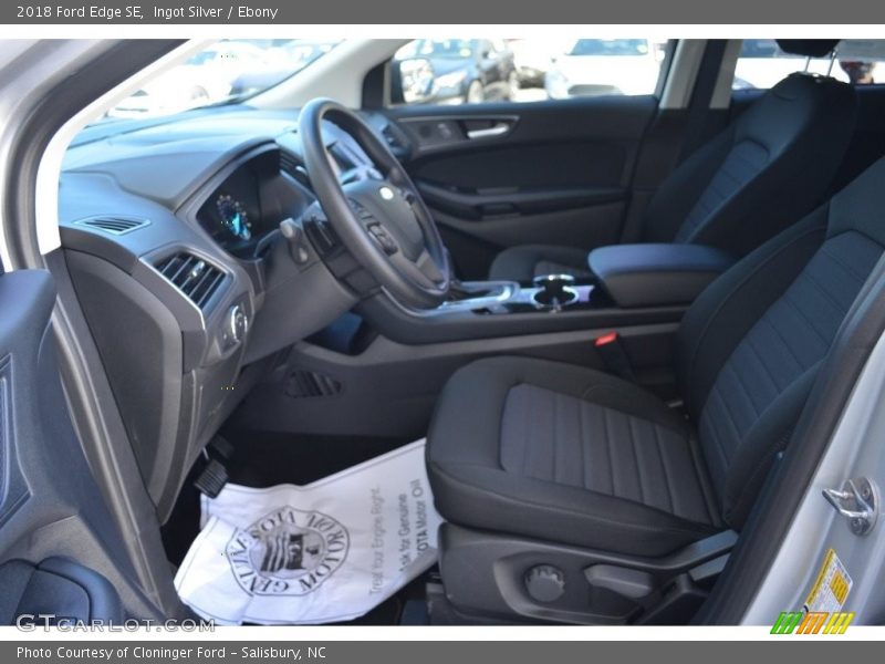 Ingot Silver / Ebony 2018 Ford Edge SE