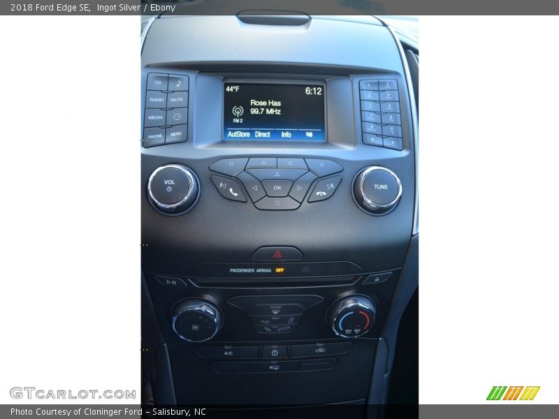 Ingot Silver / Ebony 2018 Ford Edge SE