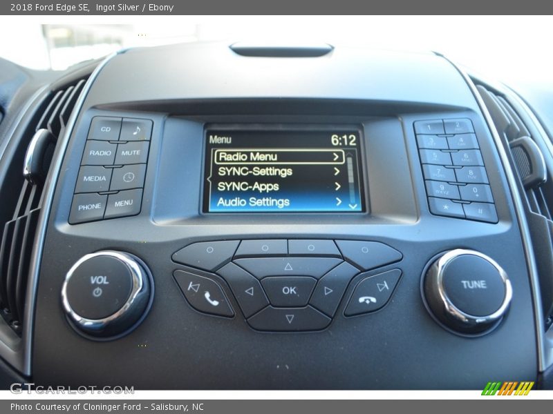 Ingot Silver / Ebony 2018 Ford Edge SE