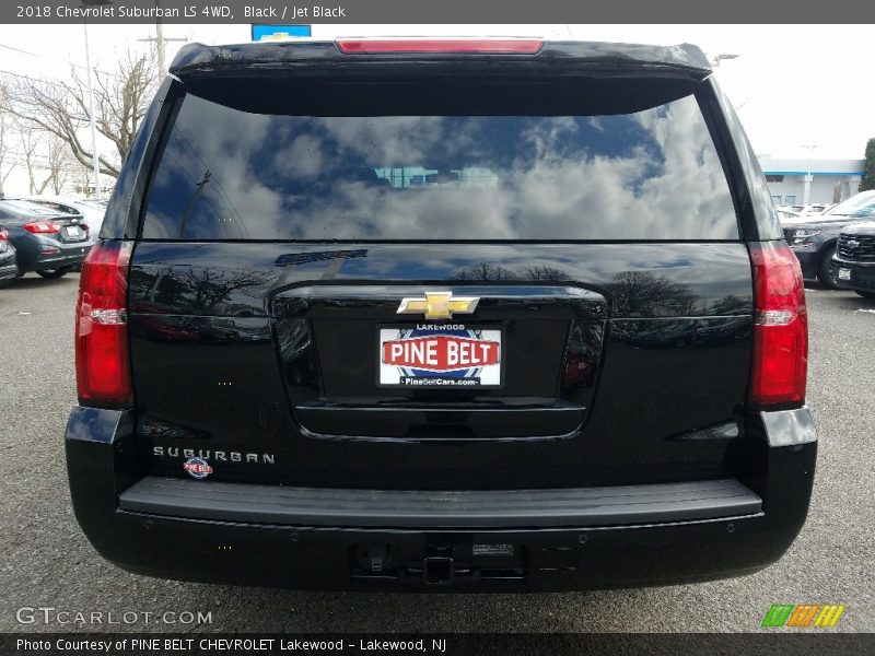 Black / Jet Black 2018 Chevrolet Suburban LS 4WD