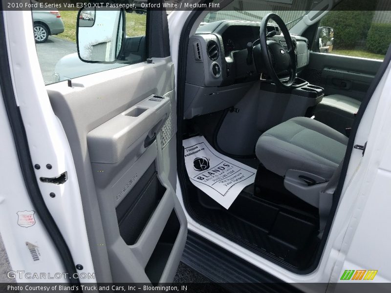 Oxford White / Medium Flint 2010 Ford E Series Van E350 XLT Passenger