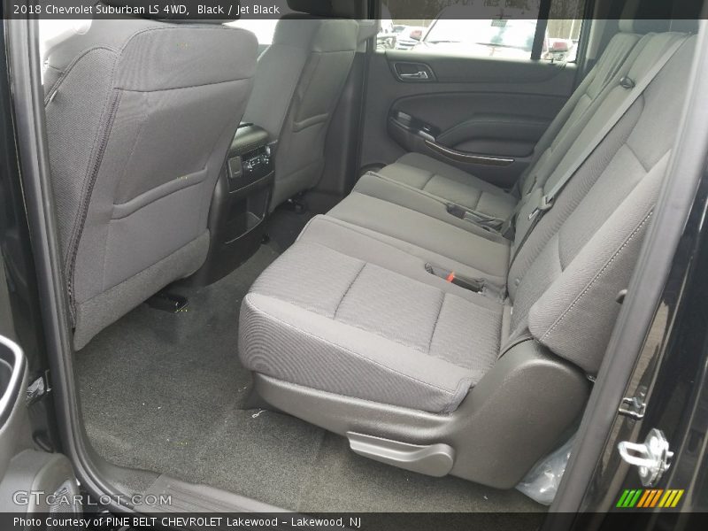 Black / Jet Black 2018 Chevrolet Suburban LS 4WD
