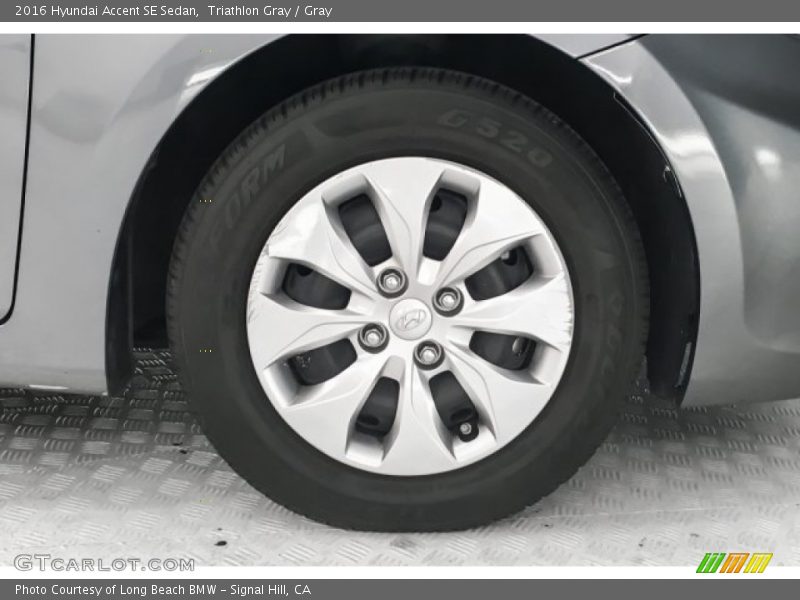 Triathlon Gray / Gray 2016 Hyundai Accent SE Sedan