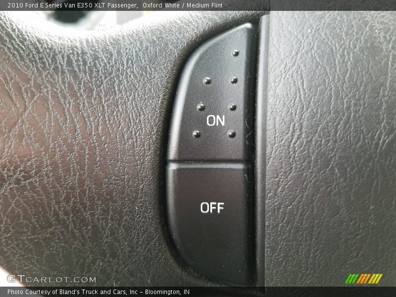 Oxford White / Medium Flint 2010 Ford E Series Van E350 XLT Passenger