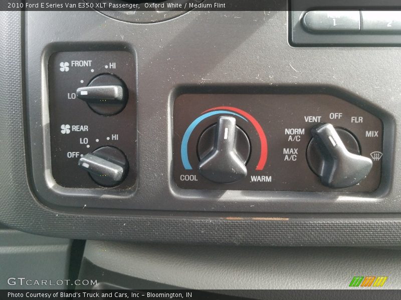 Oxford White / Medium Flint 2010 Ford E Series Van E350 XLT Passenger