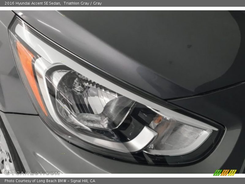 Triathlon Gray / Gray 2016 Hyundai Accent SE Sedan