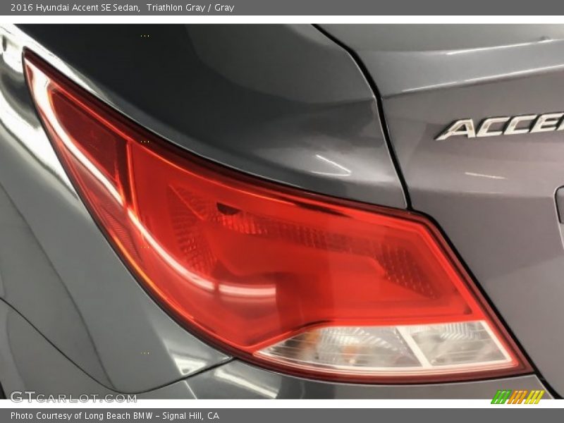 Triathlon Gray / Gray 2016 Hyundai Accent SE Sedan