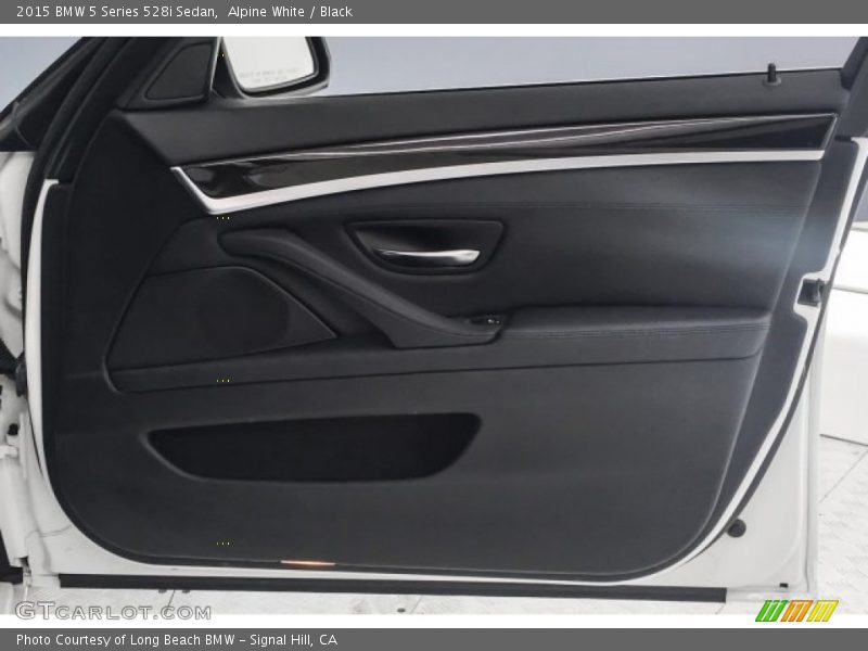 Alpine White / Black 2015 BMW 5 Series 528i Sedan