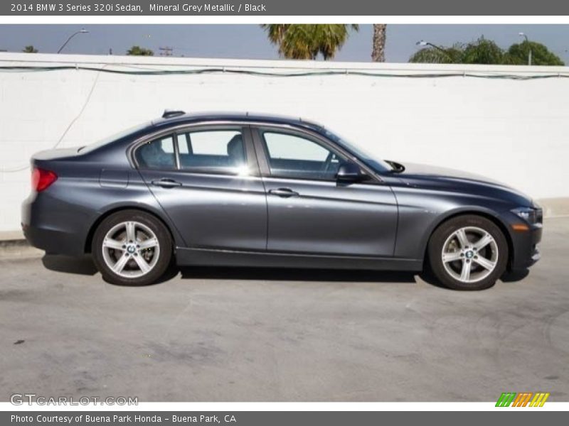 Mineral Grey Metallic / Black 2014 BMW 3 Series 320i Sedan