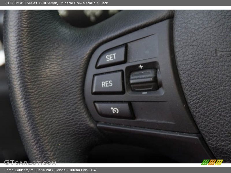 Mineral Grey Metallic / Black 2014 BMW 3 Series 320i Sedan