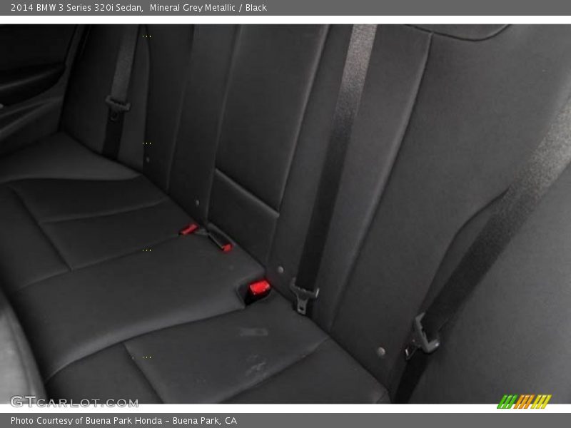 Mineral Grey Metallic / Black 2014 BMW 3 Series 320i Sedan