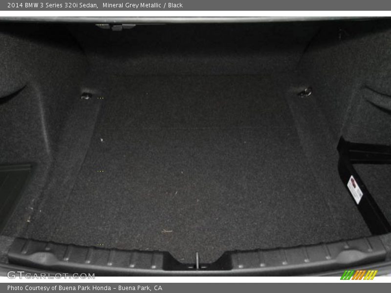 Mineral Grey Metallic / Black 2014 BMW 3 Series 320i Sedan