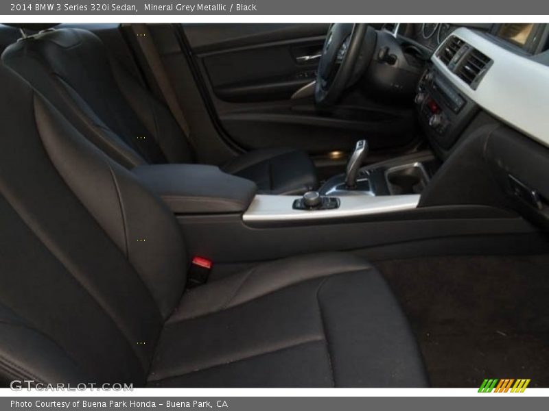 Mineral Grey Metallic / Black 2014 BMW 3 Series 320i Sedan
