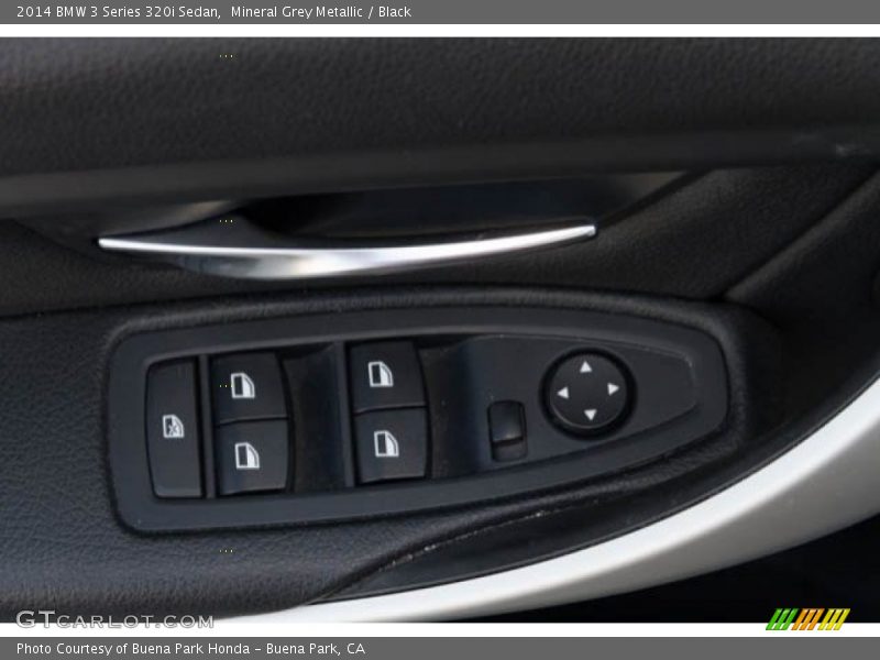Mineral Grey Metallic / Black 2014 BMW 3 Series 320i Sedan