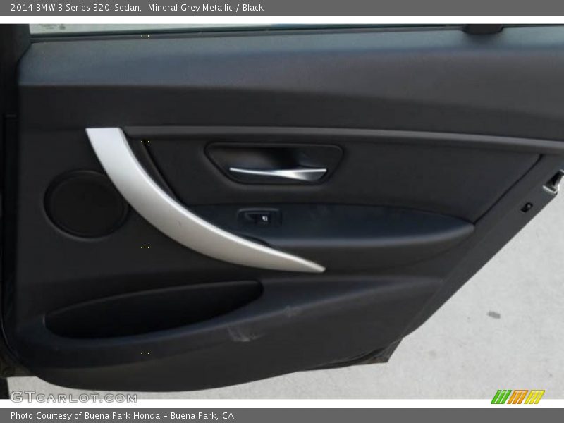 Mineral Grey Metallic / Black 2014 BMW 3 Series 320i Sedan