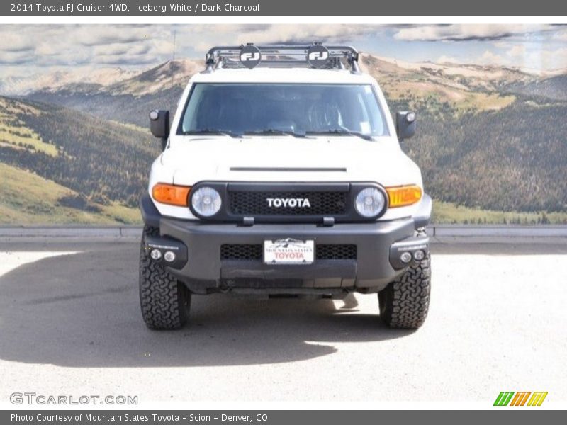 Iceberg White / Dark Charcoal 2014 Toyota FJ Cruiser 4WD