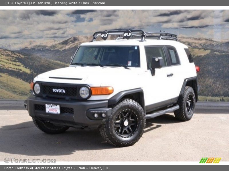 Iceberg White / Dark Charcoal 2014 Toyota FJ Cruiser 4WD