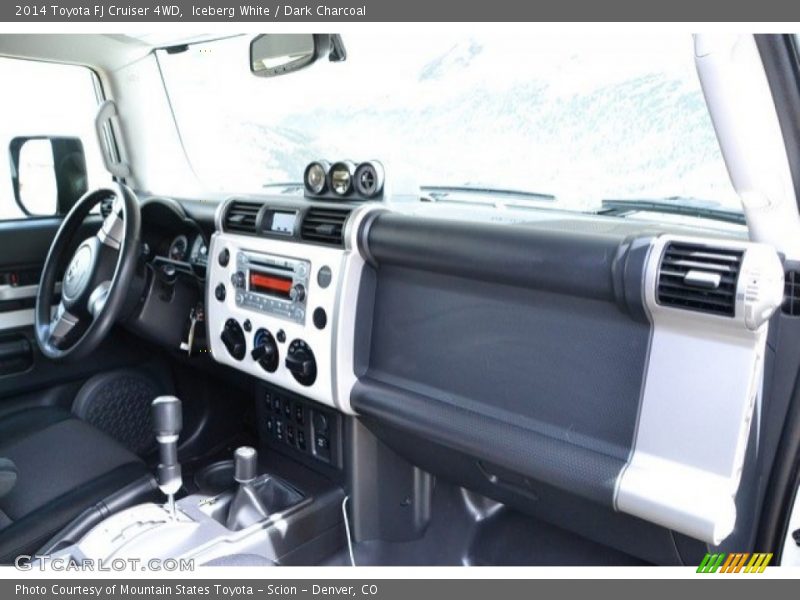 Iceberg White / Dark Charcoal 2014 Toyota FJ Cruiser 4WD