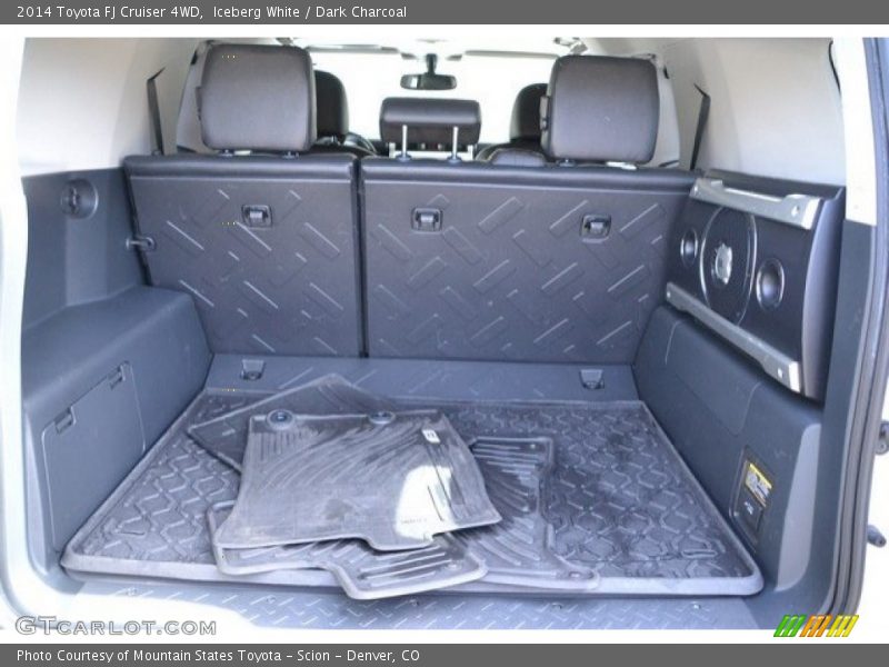 Iceberg White / Dark Charcoal 2014 Toyota FJ Cruiser 4WD