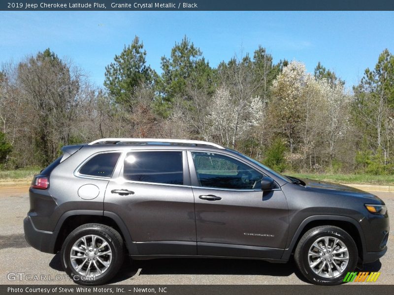  2019 Cherokee Latitude Plus Granite Crystal Metallic