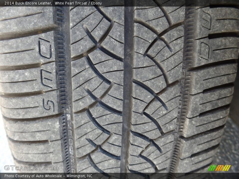 White Pearl Tricoat / Ebony 2014 Buick Encore Leather