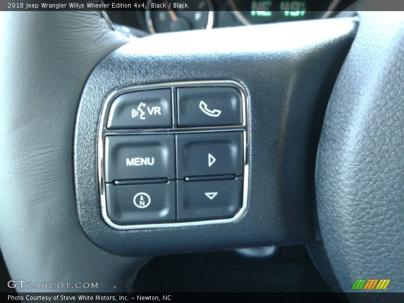 Controls of 2018 Wrangler Willys Wheeler Edition 4x4