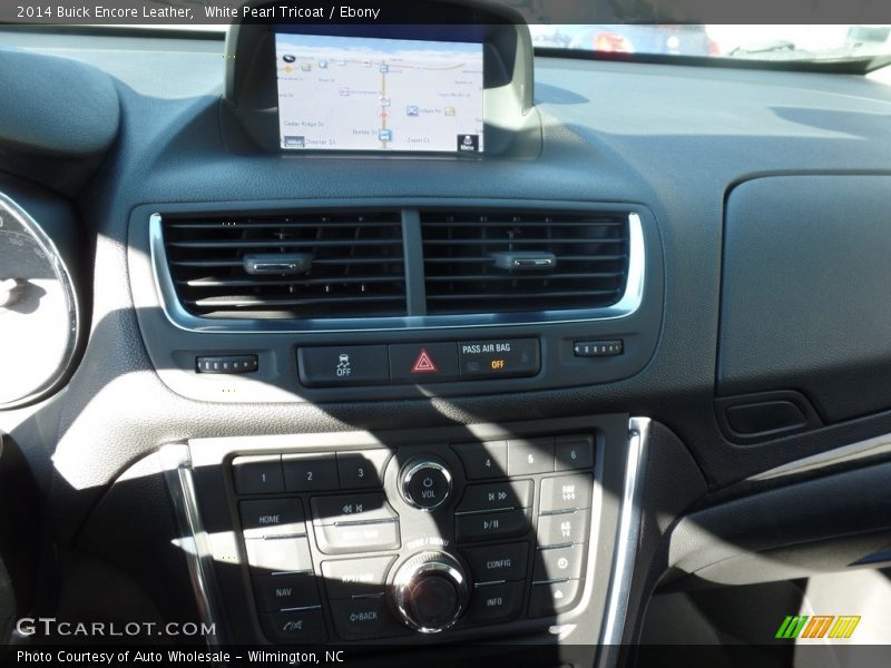 White Pearl Tricoat / Ebony 2014 Buick Encore Leather