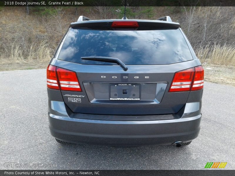 Granite Pearl / Black 2018 Dodge Journey SE