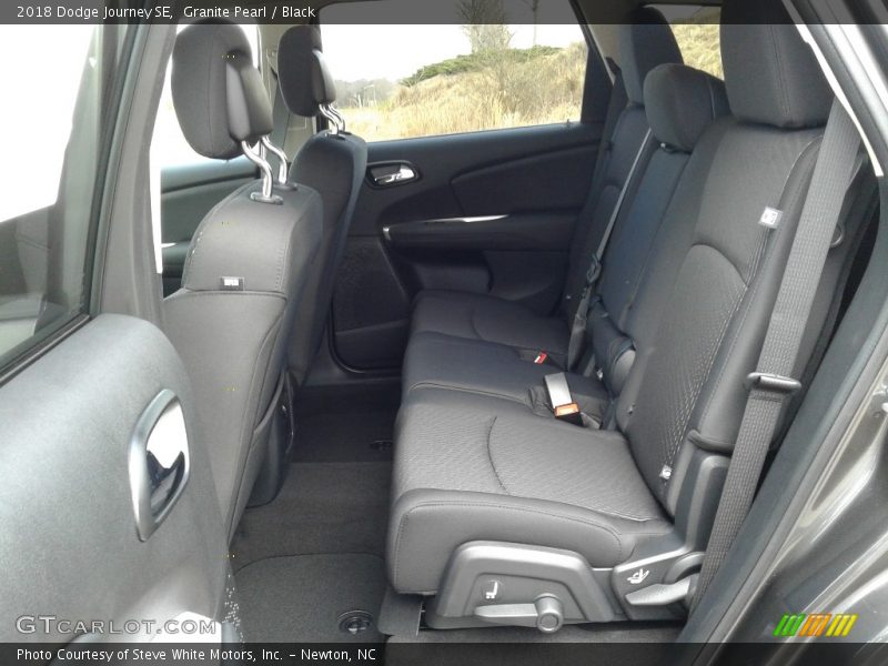 Granite Pearl / Black 2018 Dodge Journey SE