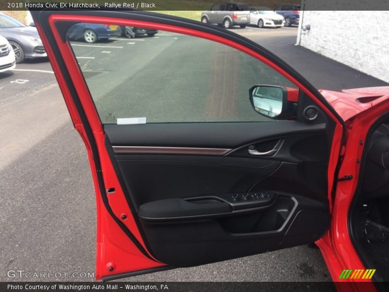 Rallye Red / Black 2018 Honda Civic EX Hatchback