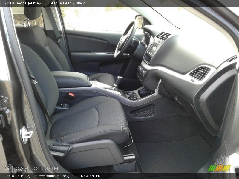 Granite Pearl / Black 2018 Dodge Journey SE
